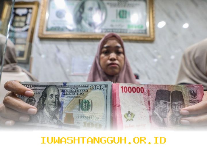 Rupiah Anjlok Lagi, Sentuh Level Rp16.829 per USD!