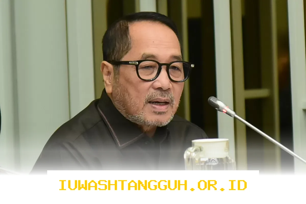 DPR Dorong Dana Pensiun Pejabat yang Dihapus MK Dialihkan untuk Guru Honorer dan Tenaga Kesehatan