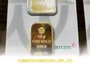 Harga Emas Antam dan Perak Dunia Melemah di Tengah Sentimen Ekonomi Global