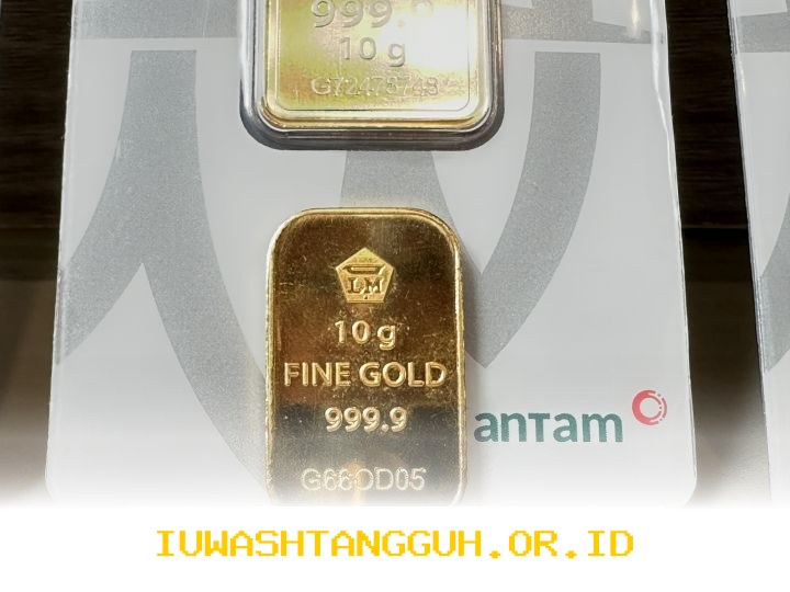 Harga Emas Antam dan Perak Dunia Melemah di Tengah Sentimen Ekonomi Global