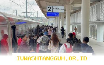 Hari Terakhir Libur Lebaran, Prediksi 20 Ribu Tiket Whoosh Terjual Habis