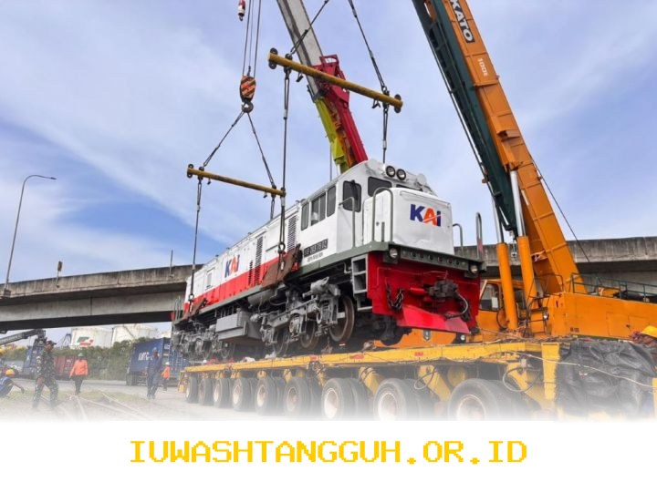 KAI Logistik Kirim Empat Lokomotif Hidrolik Demi Tingkatkan Kapasitas Angkutan Lebaran