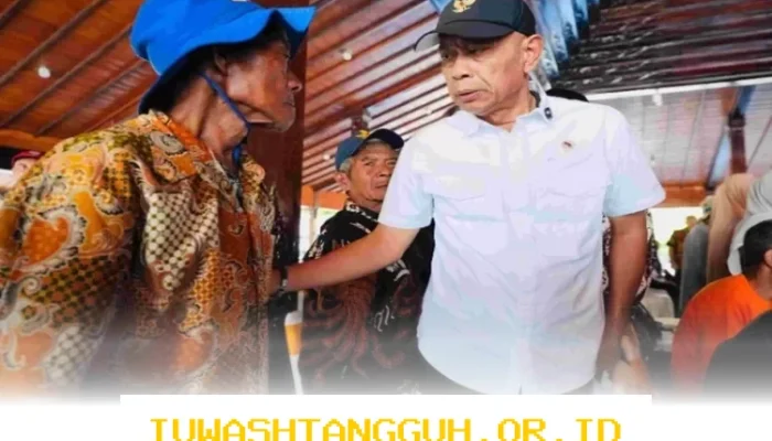 Kemensos Serahkan Bantuan Sosial kepada Keluarga Korban Longsor di Banjarnegara, Wamensos Ingatkan Makna Nilai Bansos
