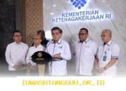 Menaker Dorong Perusahaan Patuh Atur THR dan BHR Sesuai Ketentuan Hukum