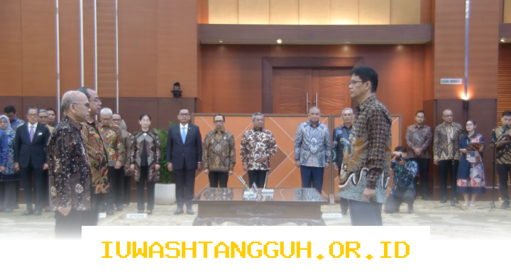 Purbaya Resmi Lantik Robert Leonard Marbun sebagai Sekretaris Jenderal Kementerian Keuangan