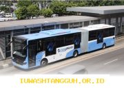 Transjakarta Tawarkan Tarif Rp12 per Perjalanan Melalui Aplikasi Resmi TJ