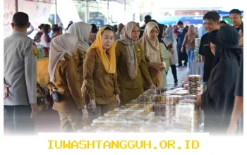Warga Palu Antusias Belanja di Pasar Murah yang Diresmikan Wakil Wali Kota Imelda, Polresta Jadi Lokasi Strategis untuk Distribusi Bahan Pokok Terjangkau
