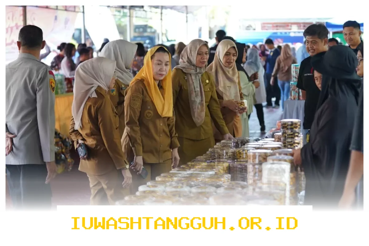 Warga Palu Antusias Belanja di Pasar Murah yang Diresmikan Wakil Wali Kota Imelda, Polresta Jadi Lokasi Strategis untuk Distribusi Bahan Pokok Terjangkau