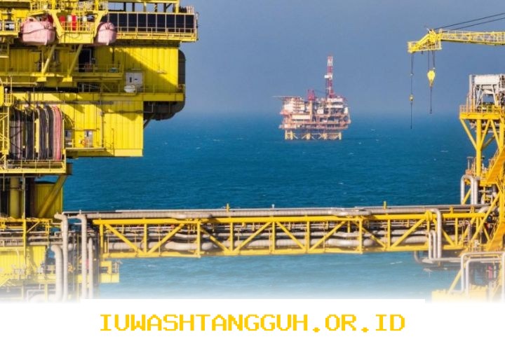 Harga Minyak Mentah Global Turun 11 Persen Usai Selat Hormuz Dibuka Kembali 2026
