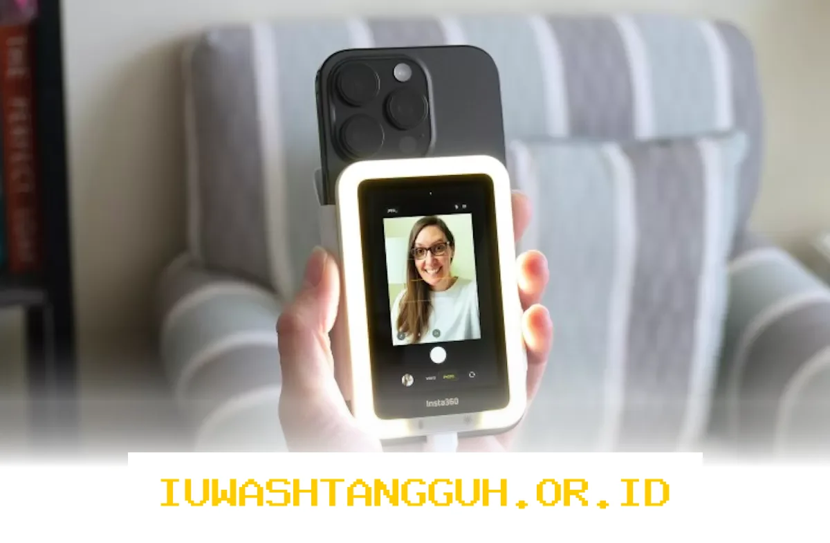 Insta360 Snap Hadirkan Layar Selfie MagSafe untuk Kamera Belakang HP Tahun 2026