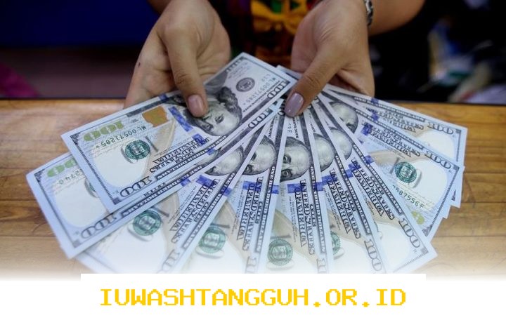 Nilai Tukar Dolar AS Melemah 2 Persen Pasca Rencana Iran Membuka Akses Selat Hormuz 2026