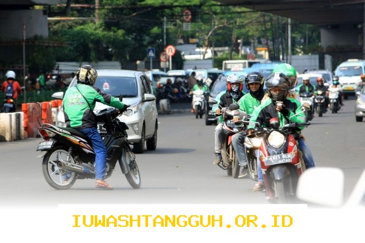 Pekerja Ojek Online Sampai ART Wajib Dapat Jaminan Sosial Mulai 2026