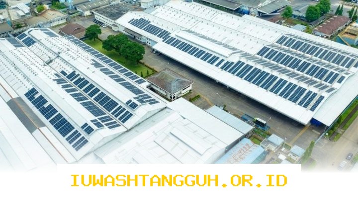 Pemanfaatan PLTS Atap Berhasil Turunkan Emisi Karbon Pabrik Mi Sebesar 1.515 Ton di Tahun 2026