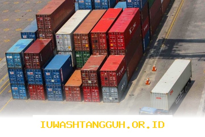 Penutupan Selat Hormuz Picu Lonjakan Harga Energi Global dan Ganggu Aktivitas Pelabuhan Amerika Serikat hingga 2026