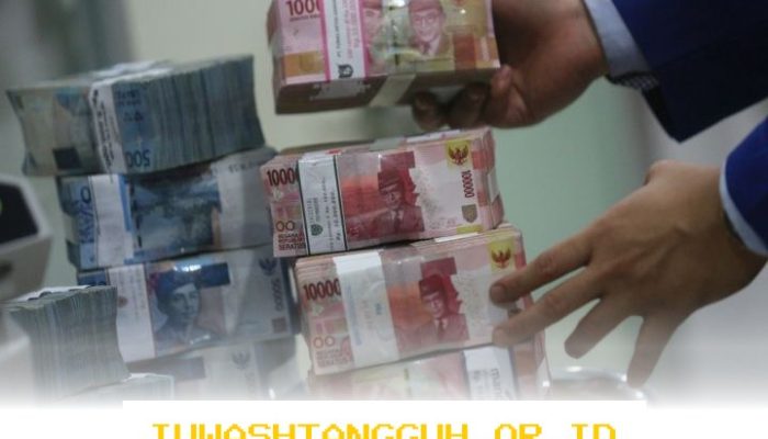 Rupiah Menguat 0,34 Persen Menuju Level Rp16.983 per Dolar AS