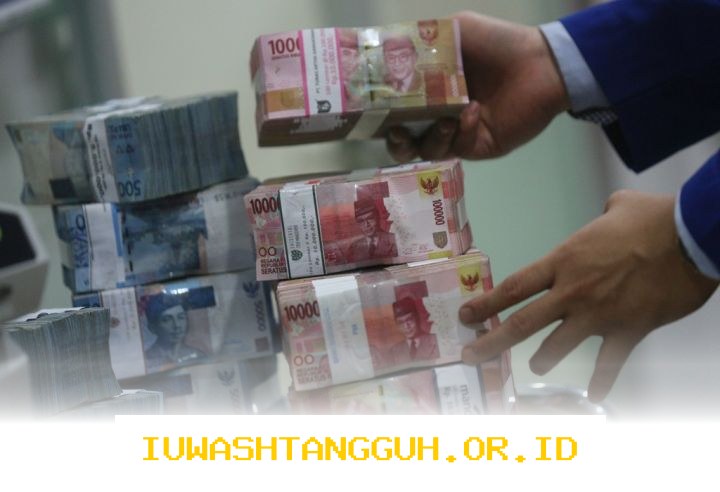 Rupiah Menguat 0,34 Persen Menuju Level Rp16.983 per Dolar AS