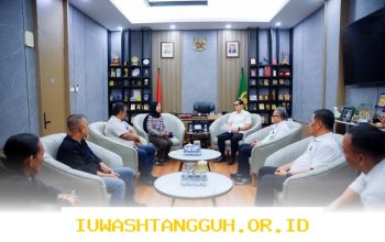 Rico Waas Dorong Semangat Sportivitas 20 Pelajar di Ajang Futsal Piala Wali Kota 2026