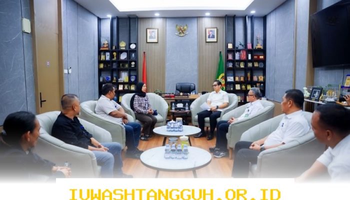Rico Waas Dorong Semangat Sportivitas 20 Pelajar di Ajang Futsal Piala Wali Kota 2026